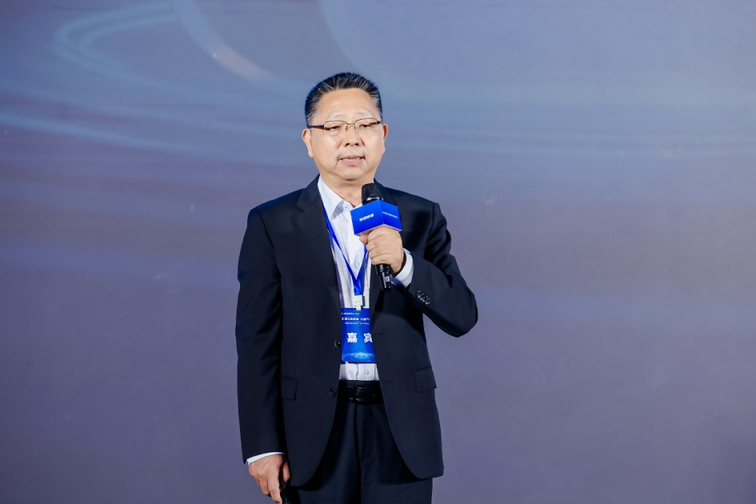 尚背阴调研茶财富以及茶旅融会睁开使命时夸张 着力打造信阳都市遨游新手刺