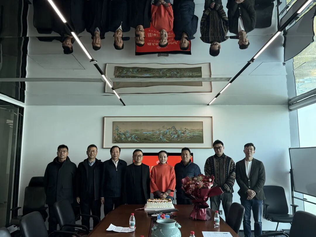 喜报 ｜ 回映电子 品牌公司「图灵脑机」完成天使轮融资，开启事业新征程！