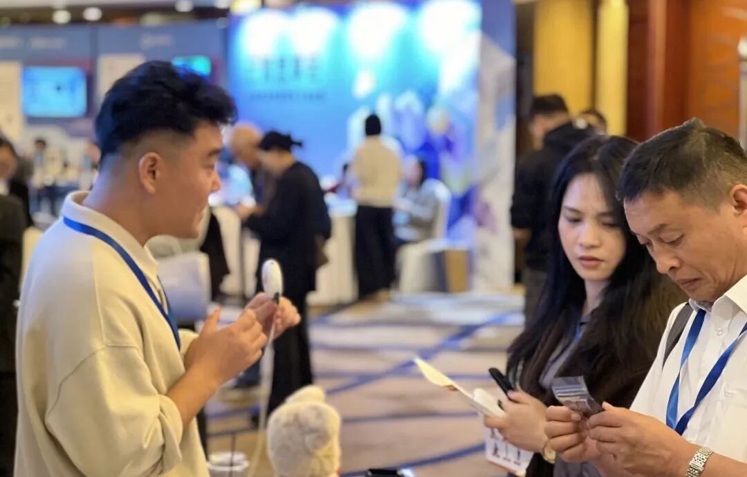 启明云端亮相“百度智能云·大模型重塑消费电子新体验”大会,共话AIoT生态发展,启明云端乐鑫代理