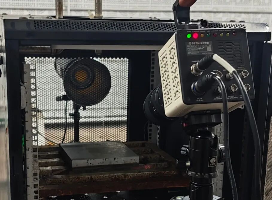 应用案例 | 深视智能高速相机以5000帧率捕捉液滴撞击电池板瞬态，助力锂电池灭火剂高效研发