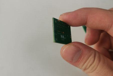 激光微切割技术：攻克PCB分板的精密制造解决方案