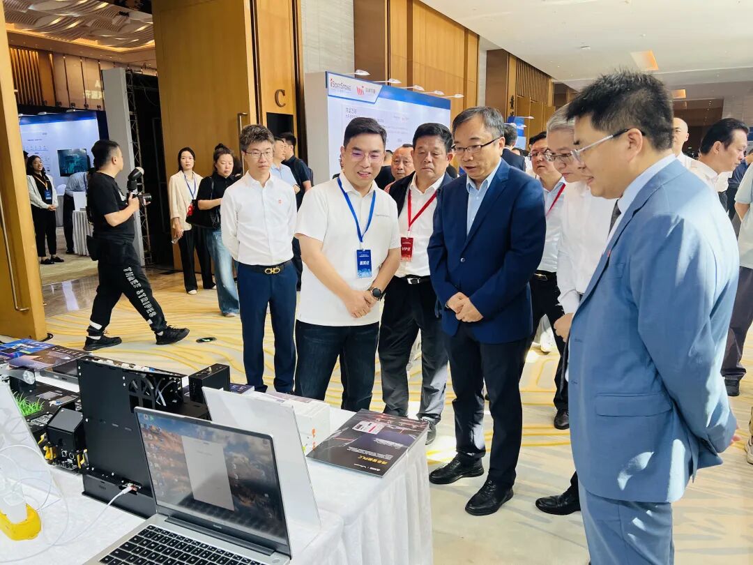 诚迈科技 开源鸿蒙开发者大会，共建“鸿蒙+AI”智能融合新生态